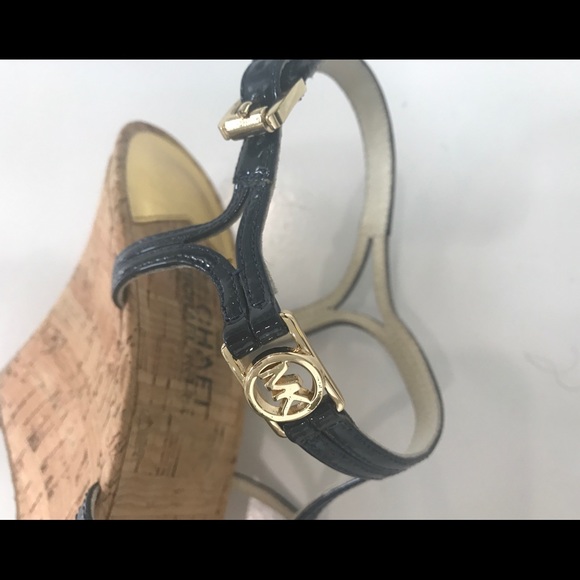 Michael Kors Cicely Wedge Navy Patent 9M - Picture 3 of 8